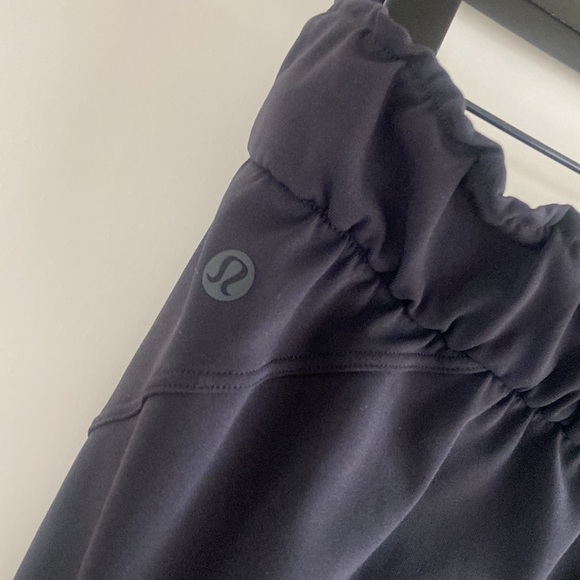 Lululemon Keep Moving Jogger EUC - Picture 14 of 14